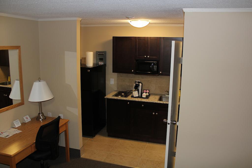 Best Maple Inn - Drayton Valley Bagian luar foto